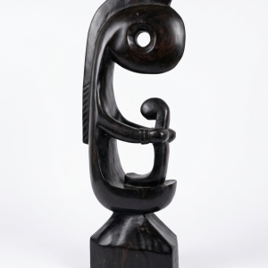 mother and child sculpture